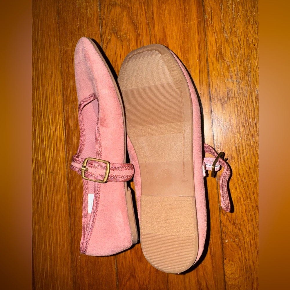 Never worn girls’ pink dress flats - Picture 3 of 5